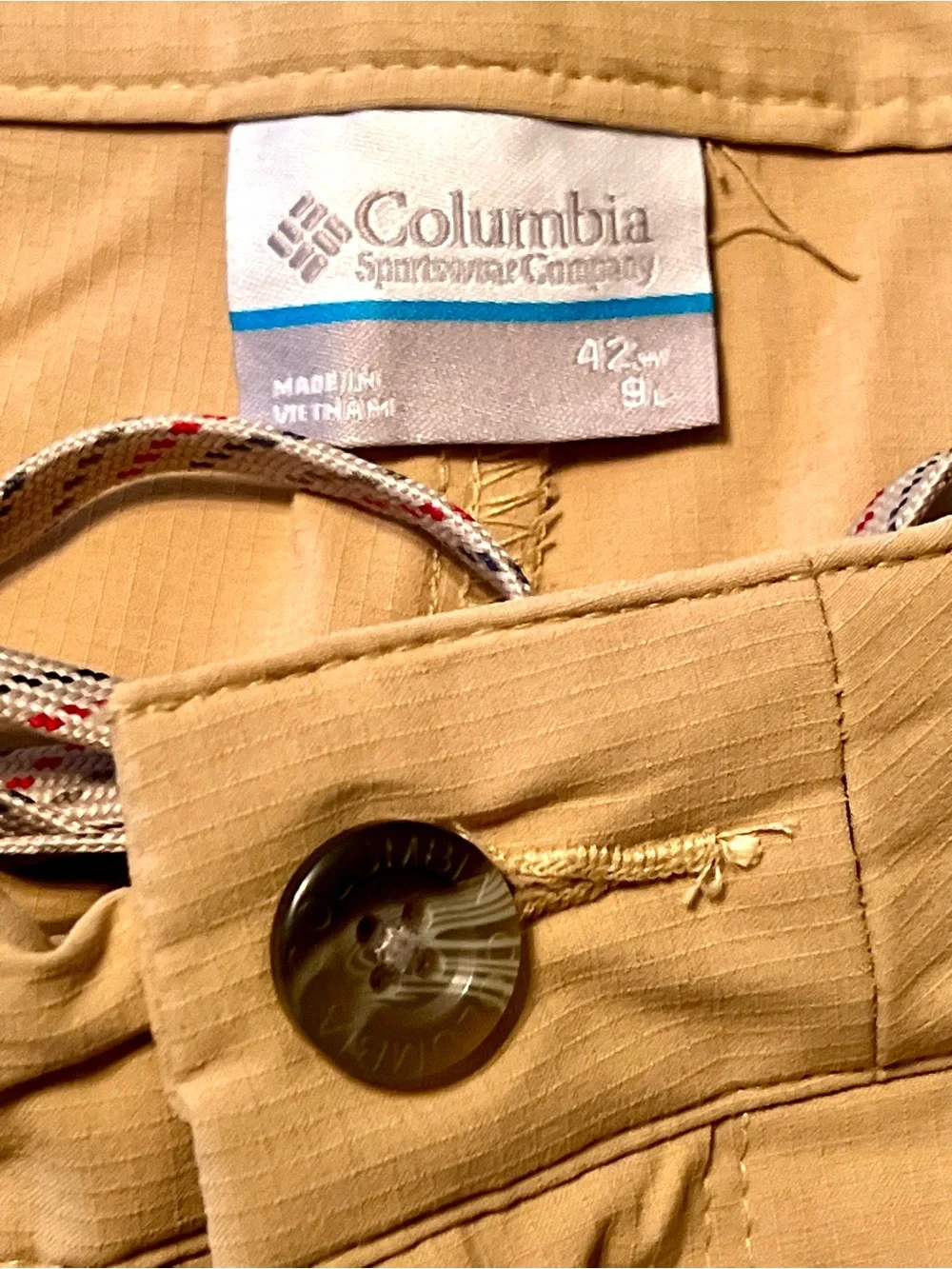 Columbia Men's Tan/Khaki Performance Outdoor/Fishing Shorts-Size 42